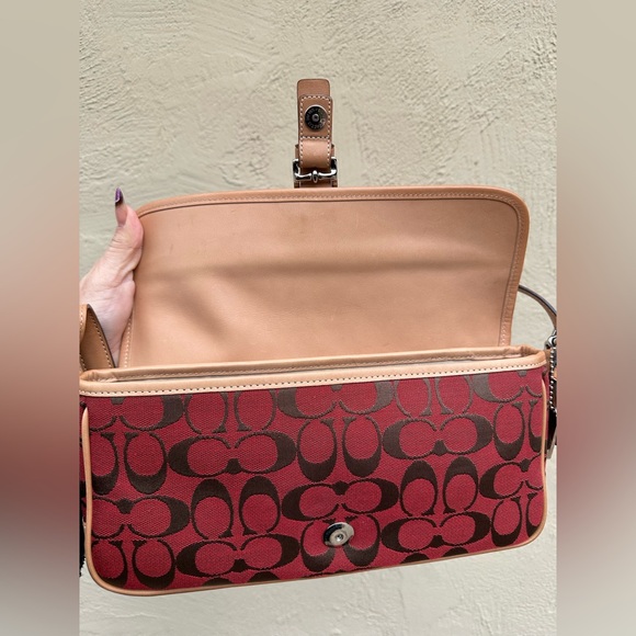 🌶️Coach Signature Red Clip Flap Shoulder Bag 6095🌶️ - Picture 7 of 9